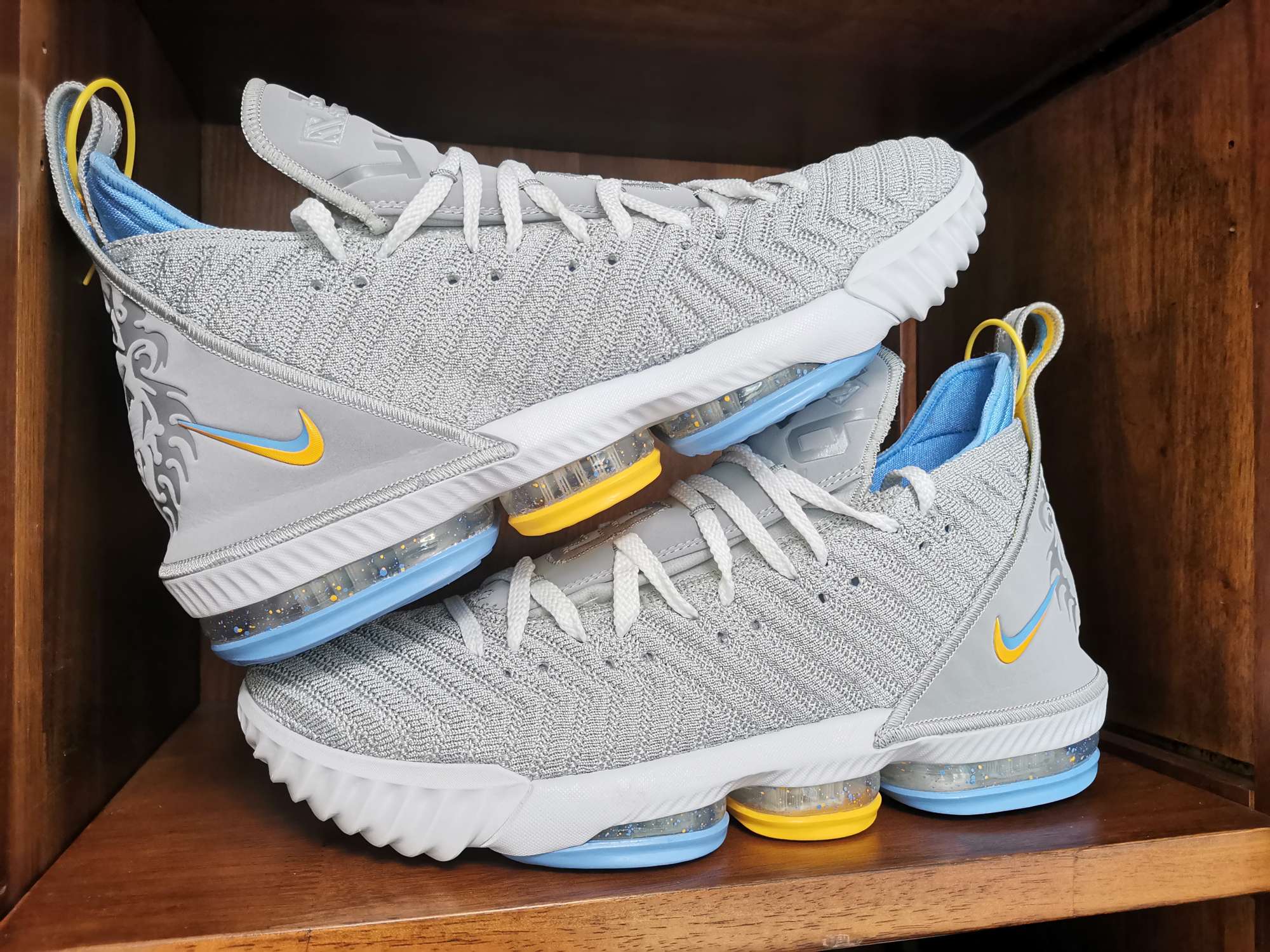 LBJ16 MPLS明尼阿波利斯湖人