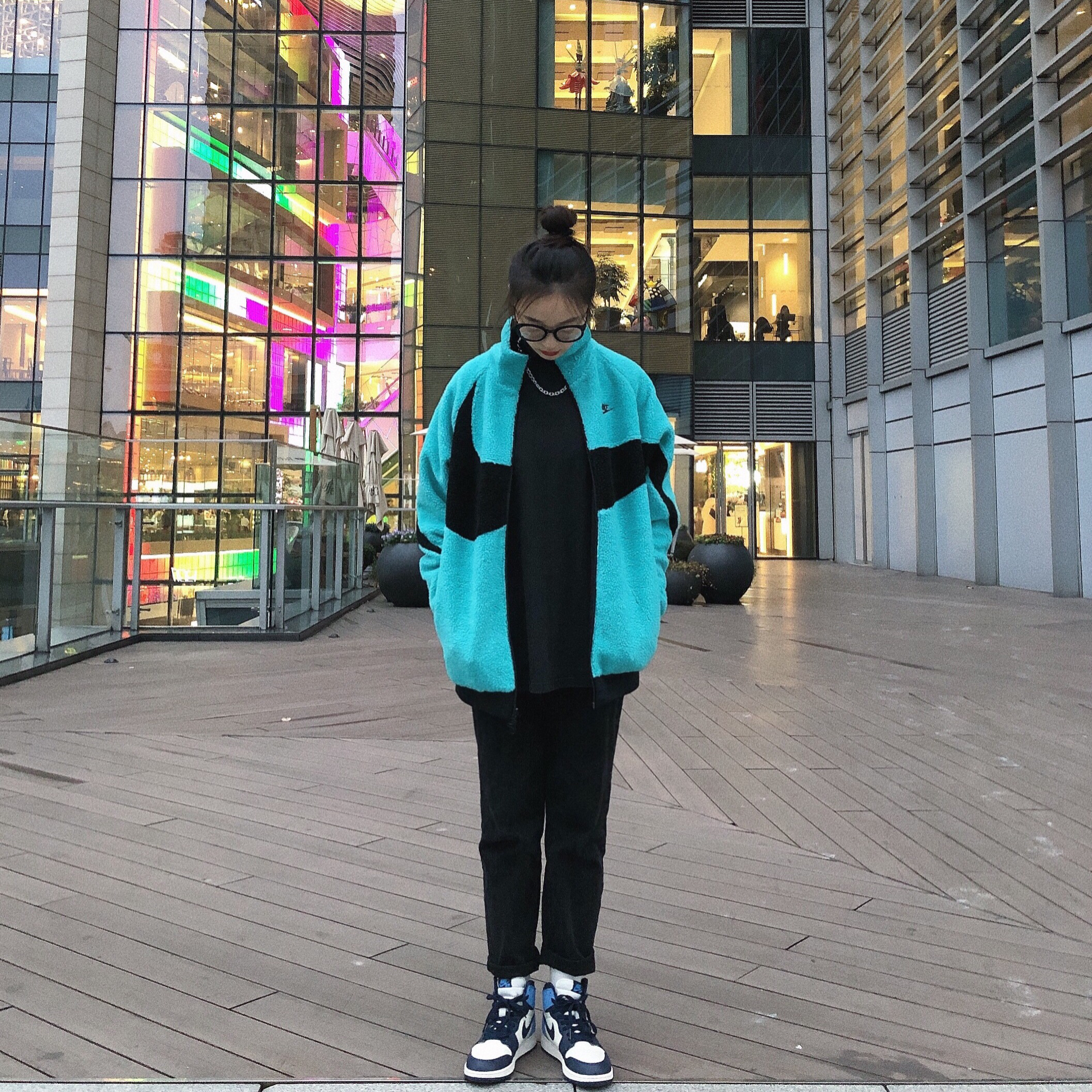 无意入到了朴灿烈同款 Nike摇粒绒