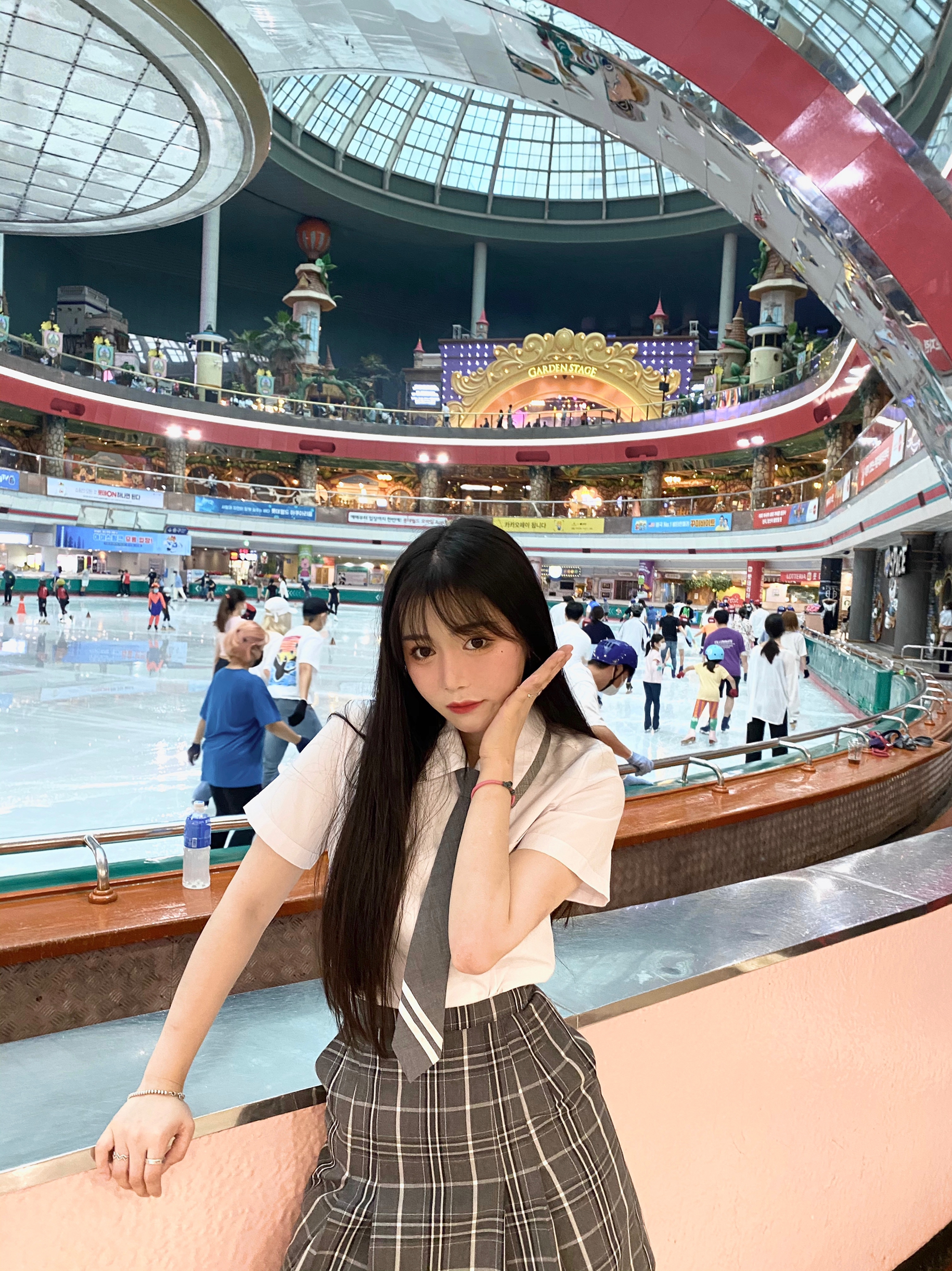 🈺️可以带我去游乐园划旱冰吗(?)