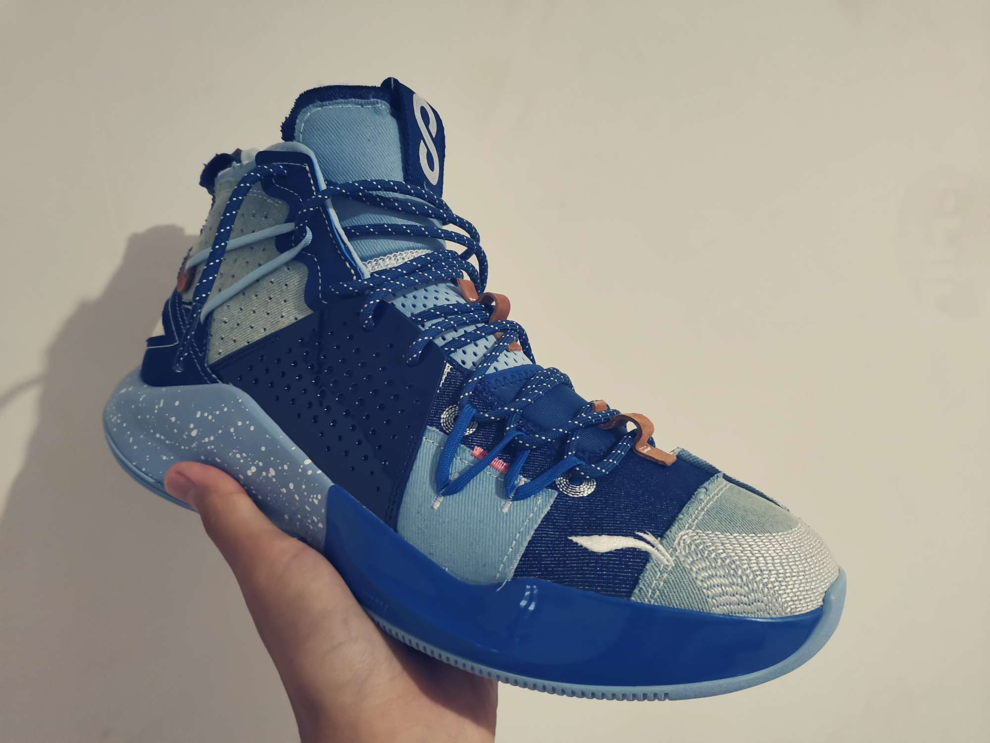 一般耐克买47.5码正好，这个我买的47