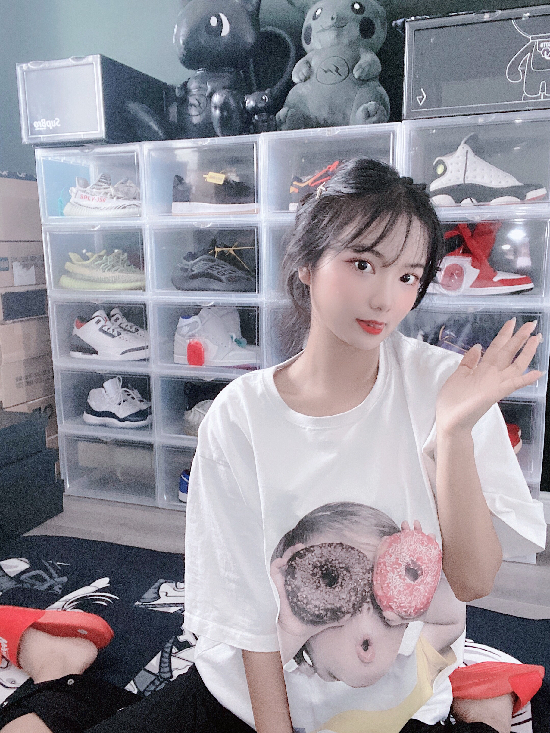 这一口甜甜圈要咬一下吗？🍩