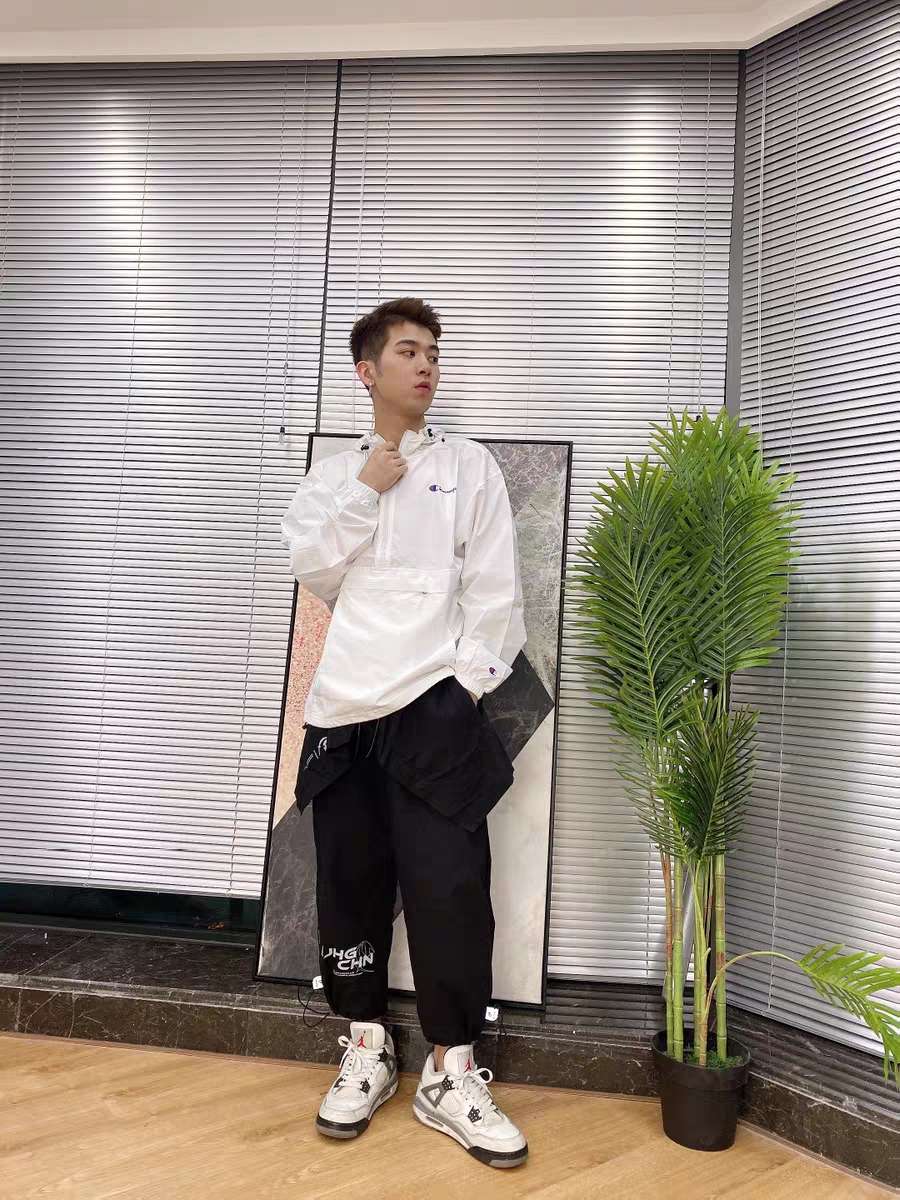 男生穿白色也是完全ok的