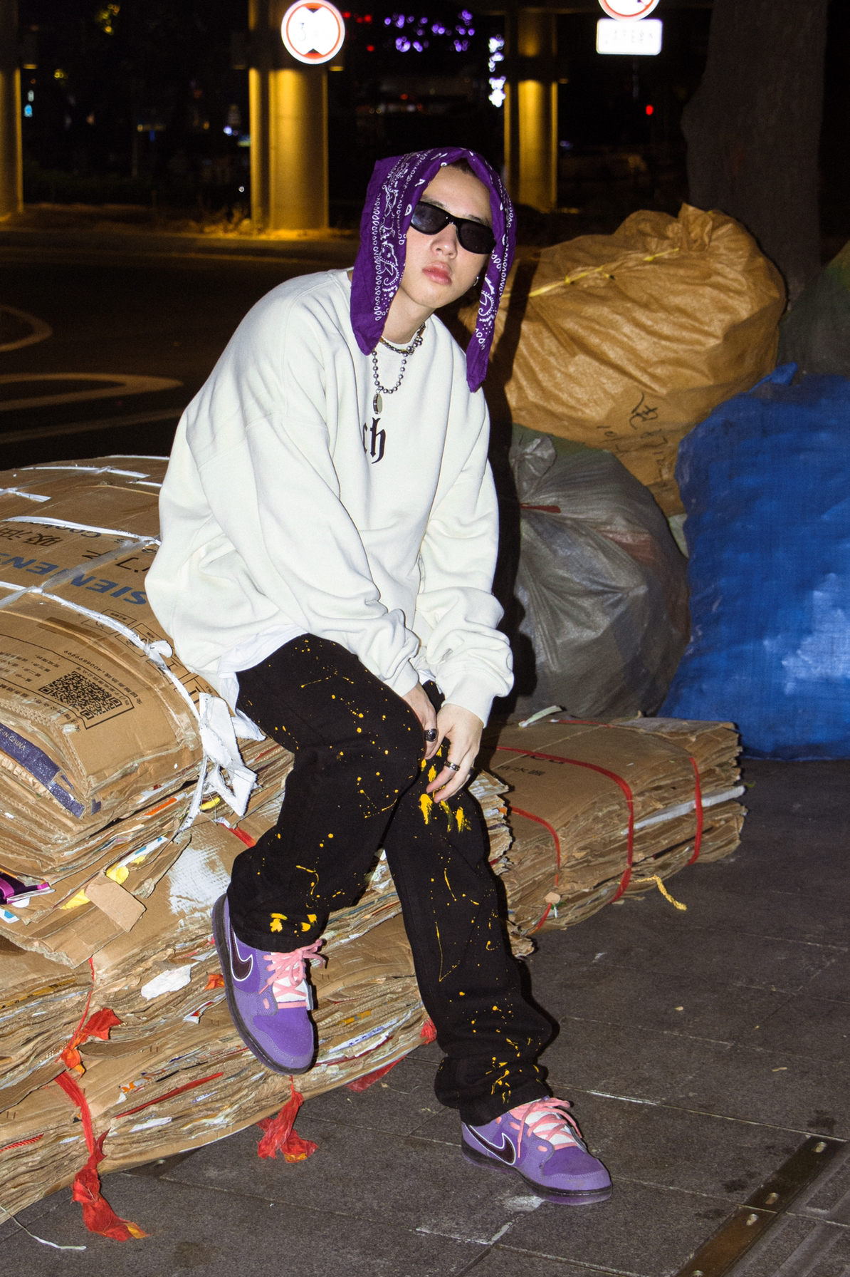 上衣：Chinism
裤子：BANDIT