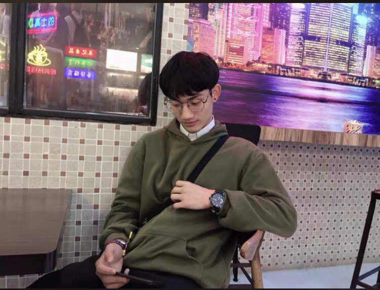 Nelly 韩版潮流加绒连帽卫衣 BHY