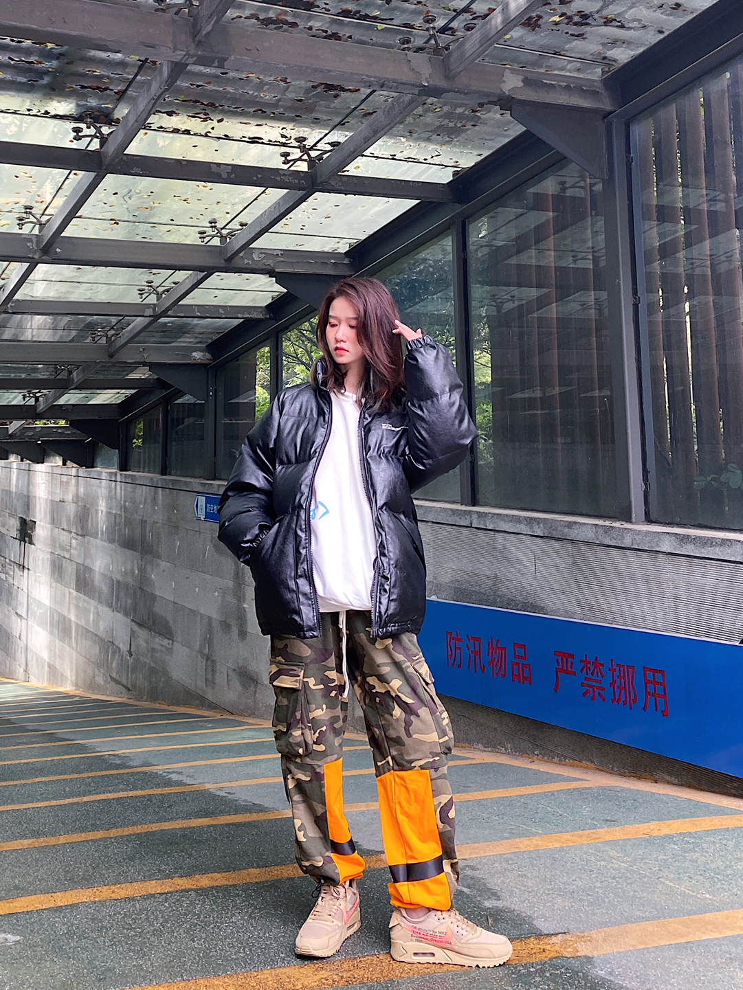 天冷了 你要外套还是拥抱