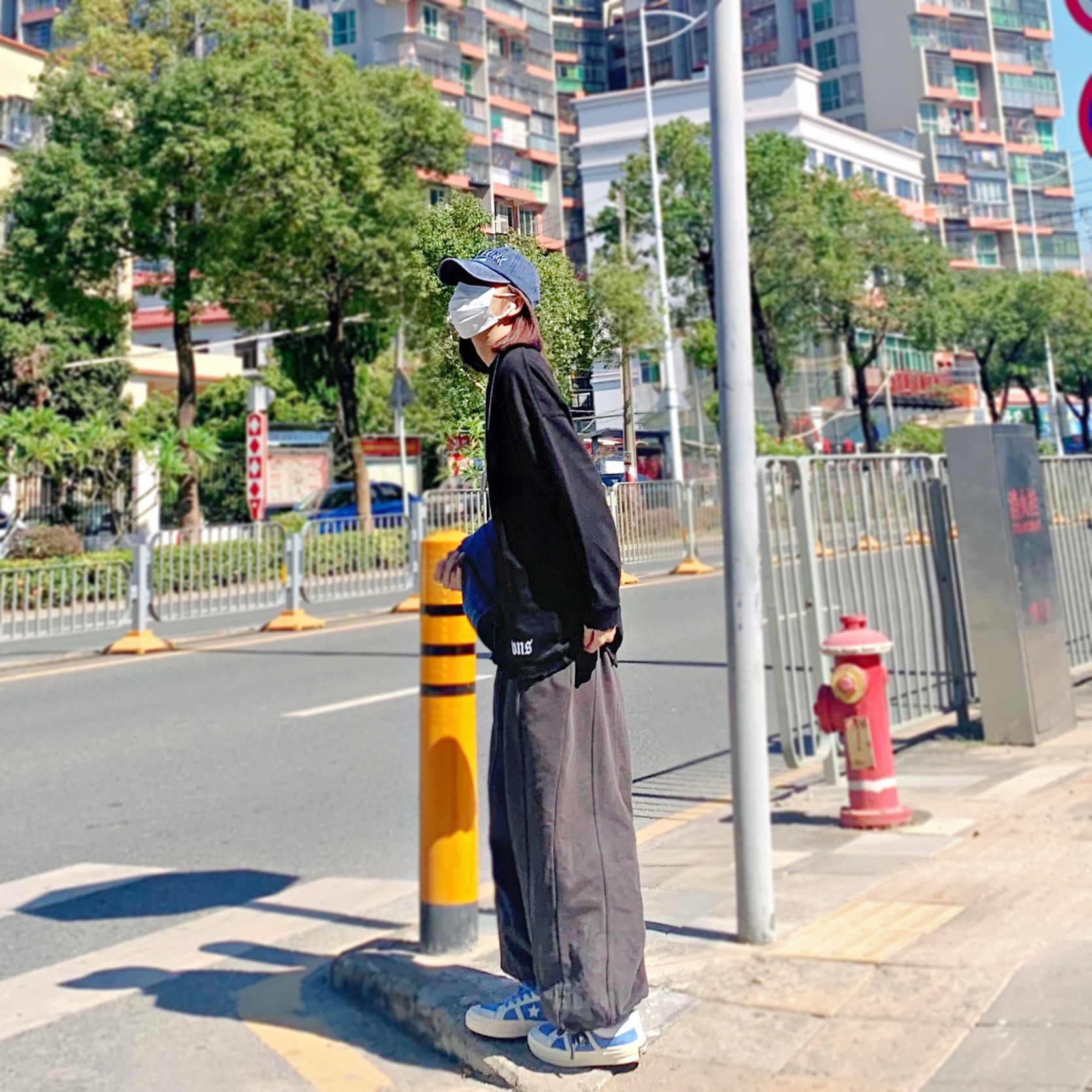 白t还没过时,黑t又开始流行起来了?