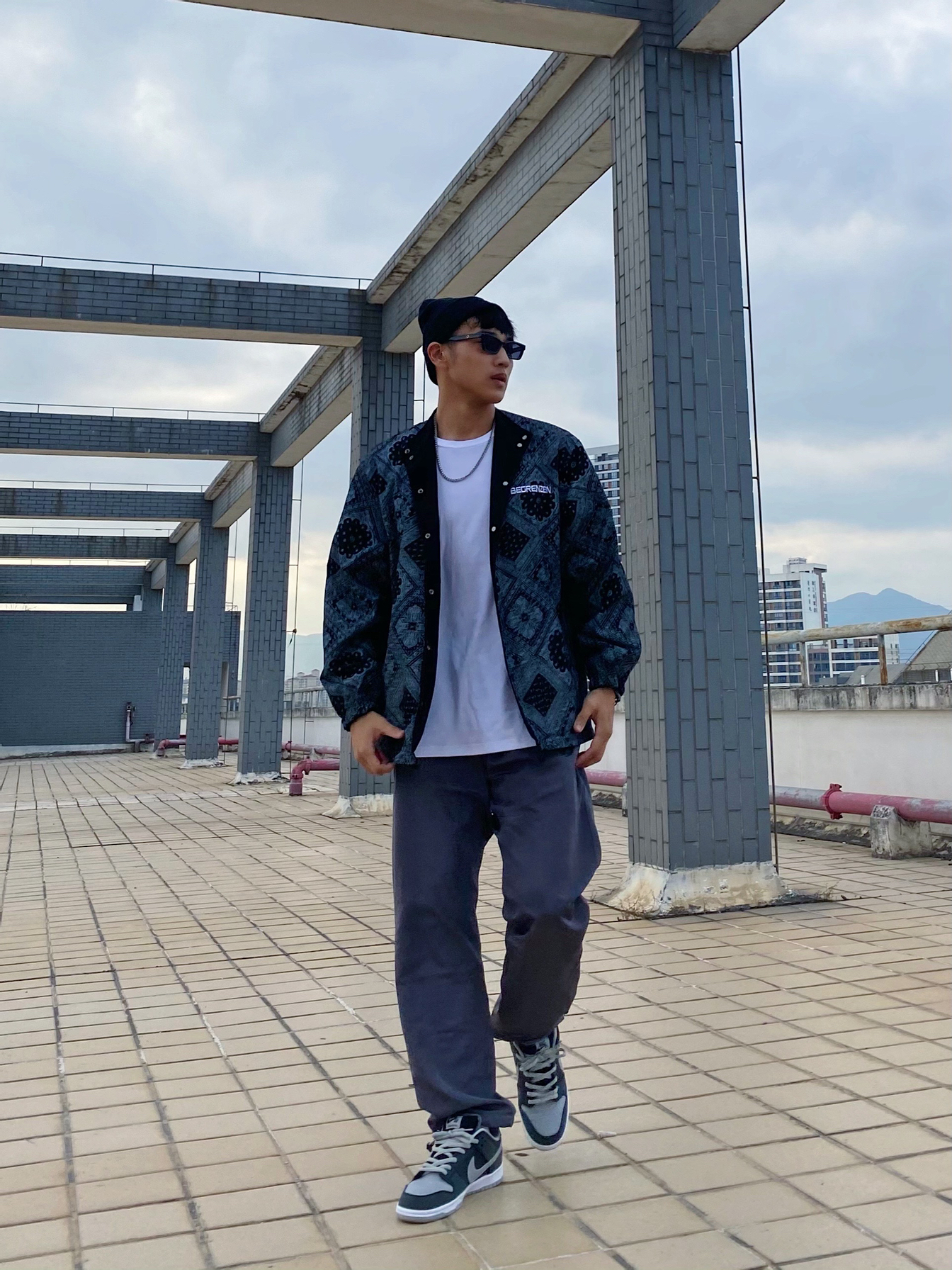 OOTD/腰果花深色穿搭