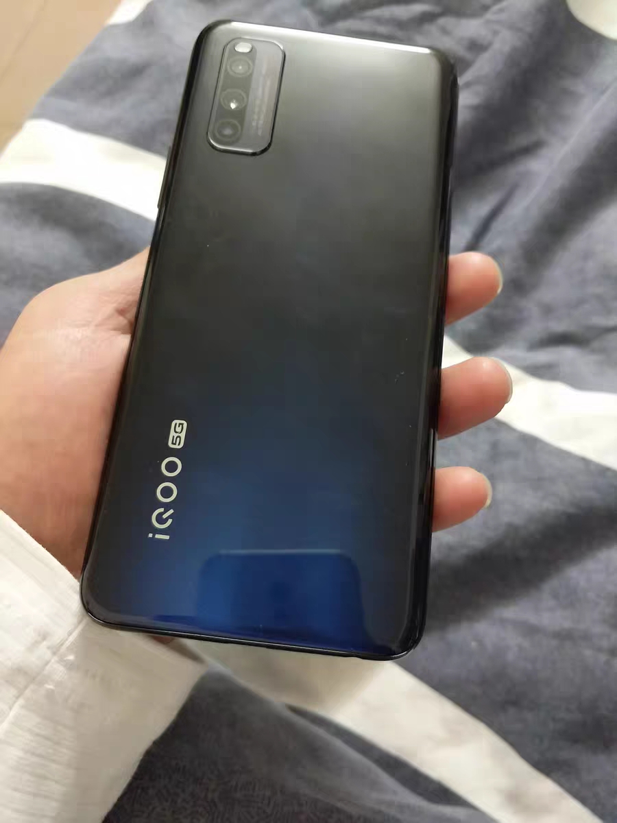 vivo iQOO Z1 5G