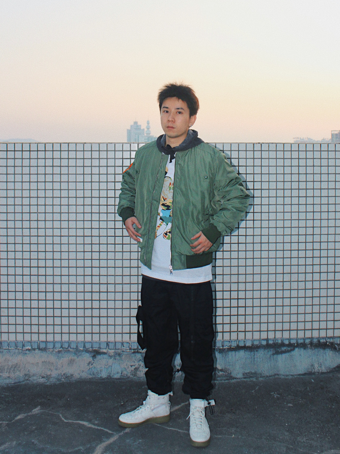 《在天台等落日的OOTD》