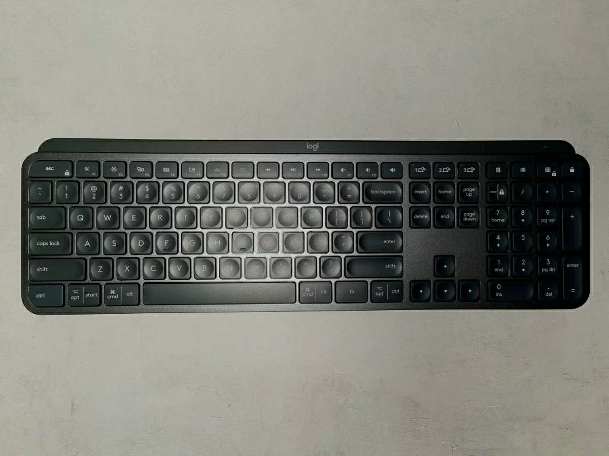 罗技MXKeys无线键盘 上手体验