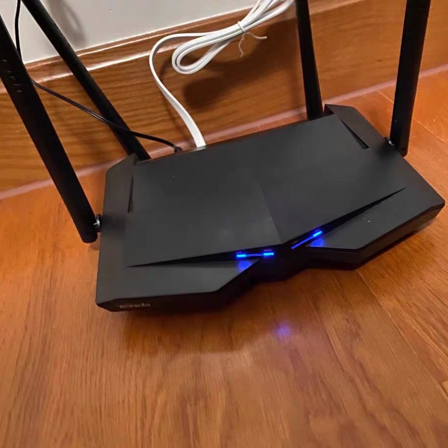 腾达 AC10 路由器体验