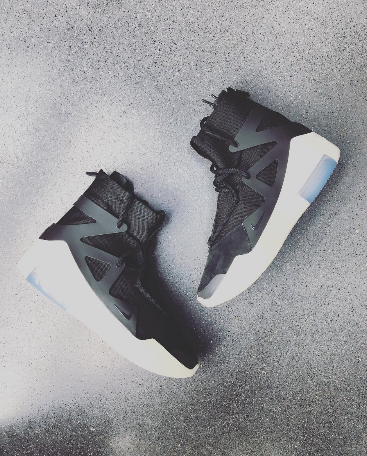 出道即巅峰 初见成绝唱 Nike FOG