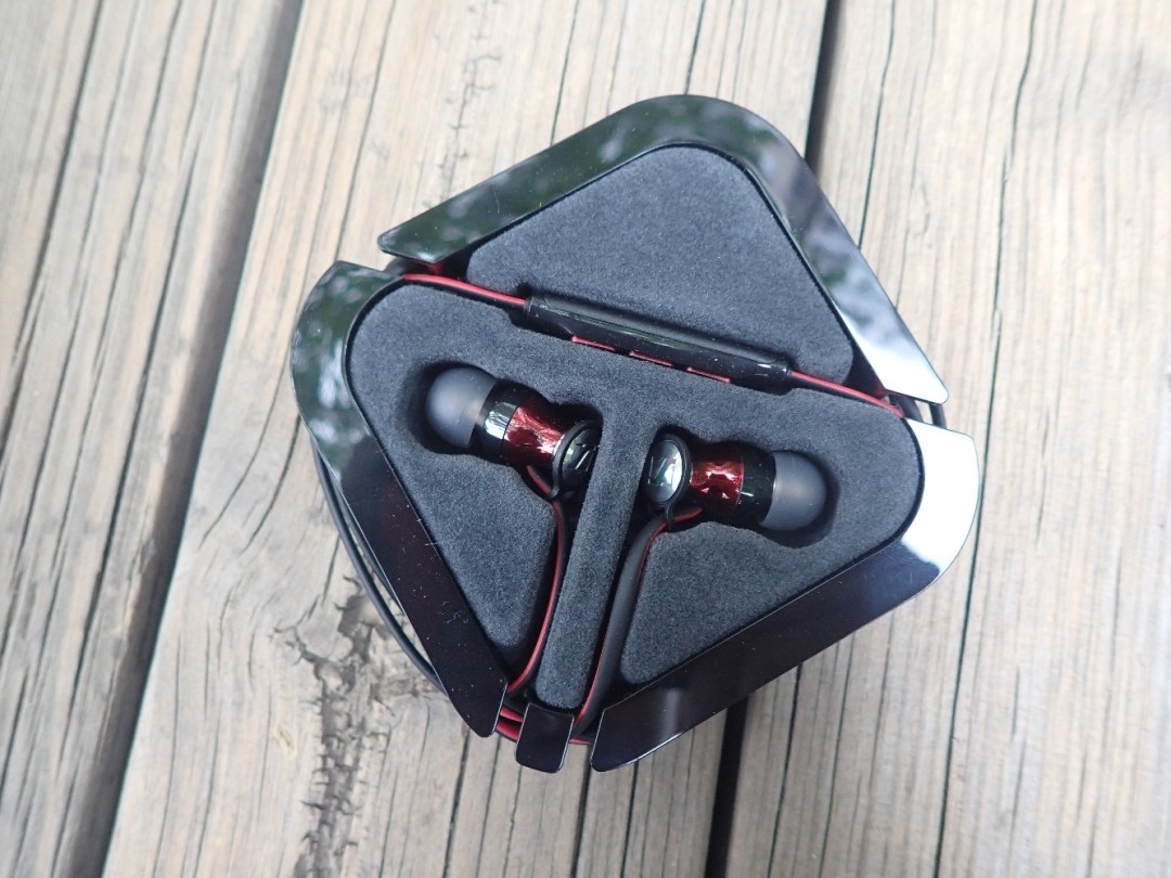 博士 momentun in-ear 蓝牙耳机测评