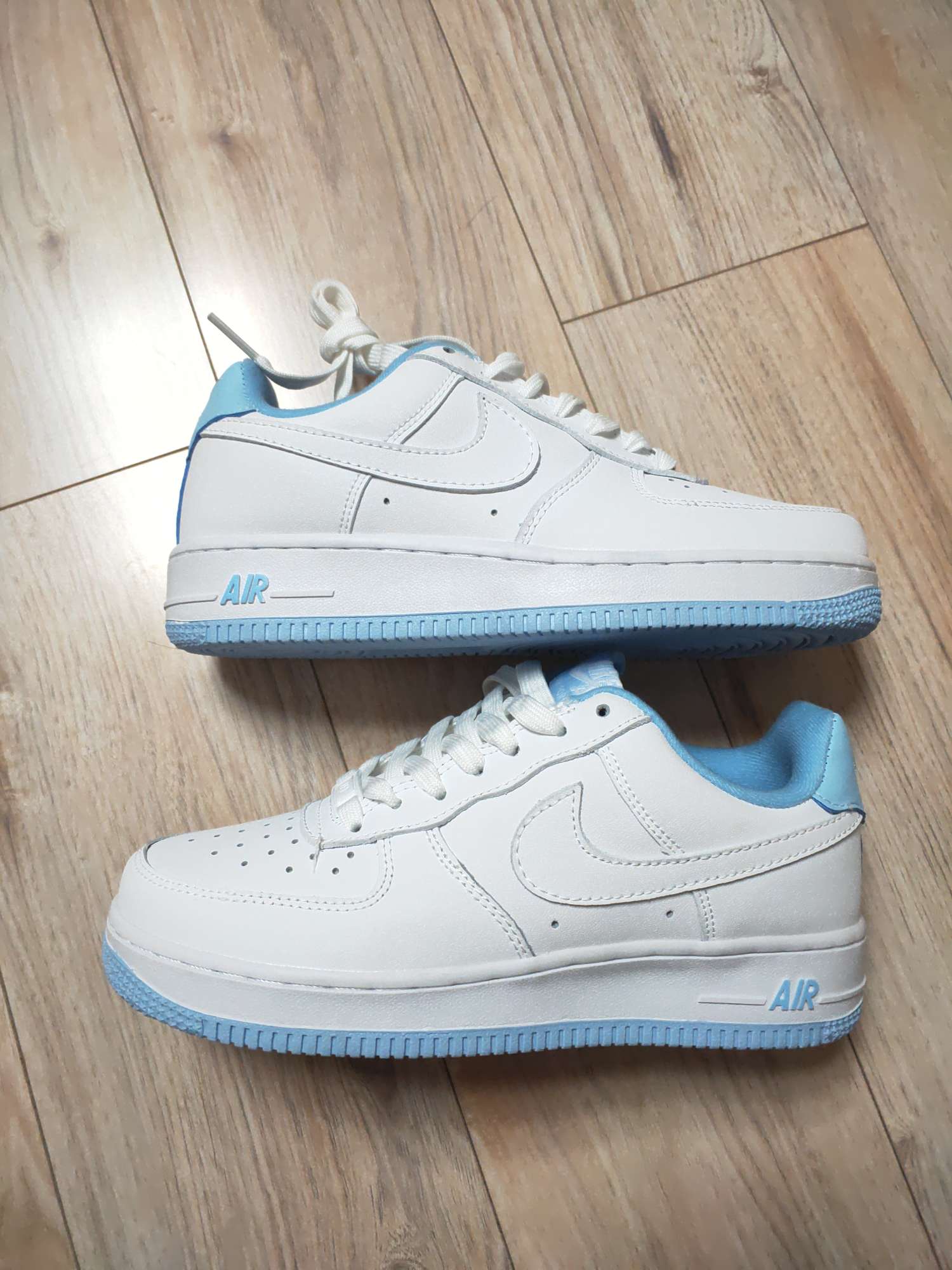 AF1