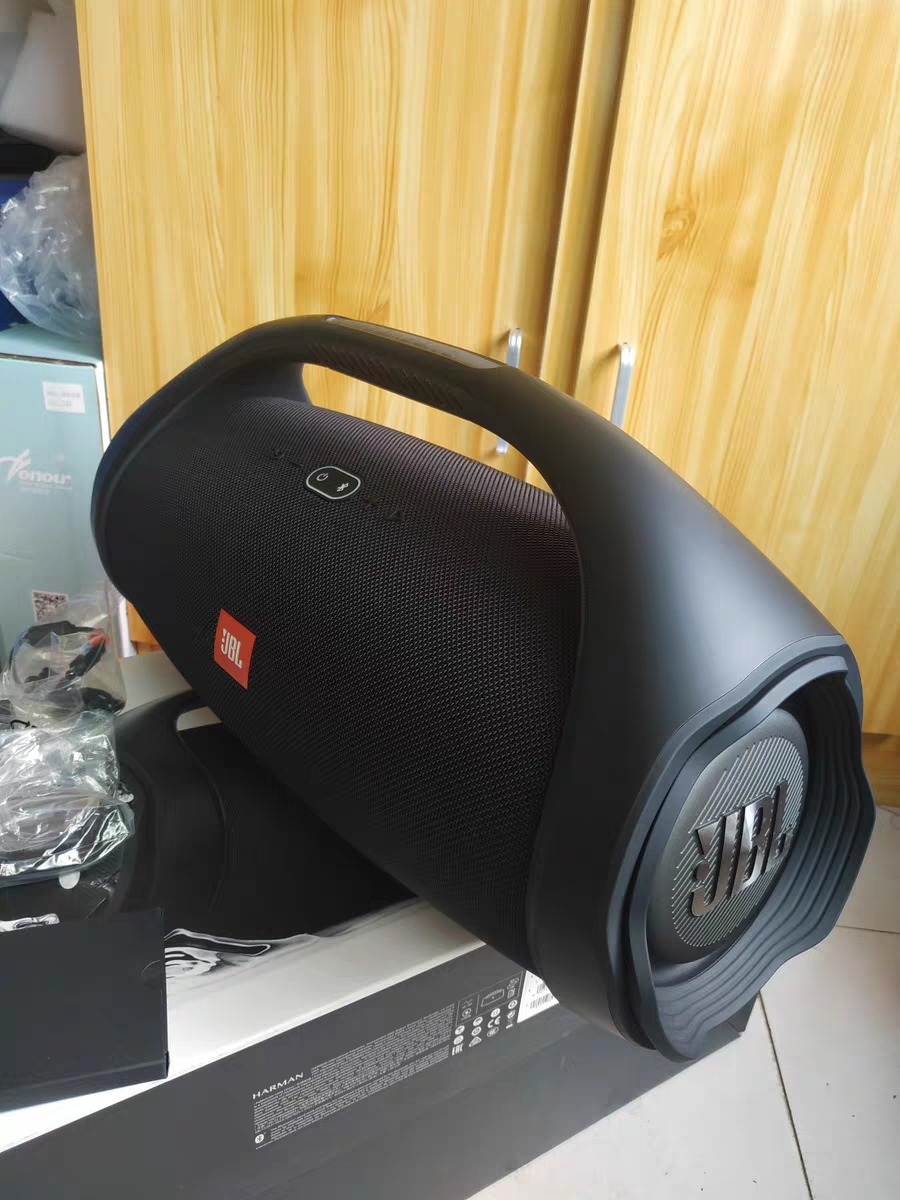 jBL BoomBox2蓝牙音箱使用体验