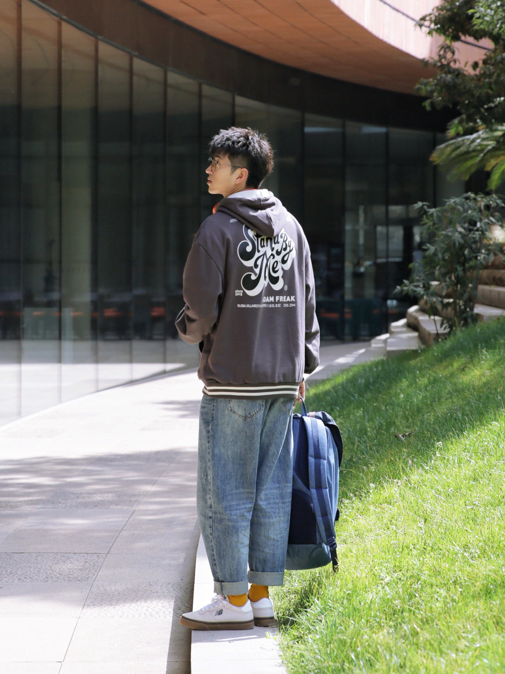 🔹OOTD｜男生春季穿搭｜卫衣搭配牛仔裤👔✨
