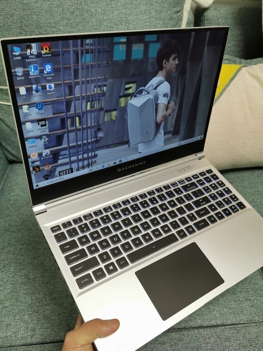 MACHENIKE/机械师 F117 英特尔版 2020款 17.3英寸游戏笔记本使用测评