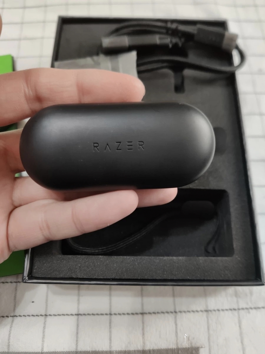  Razer/雷蛇  战锤狂鲨专业版 入耳式无线耳机使用体验