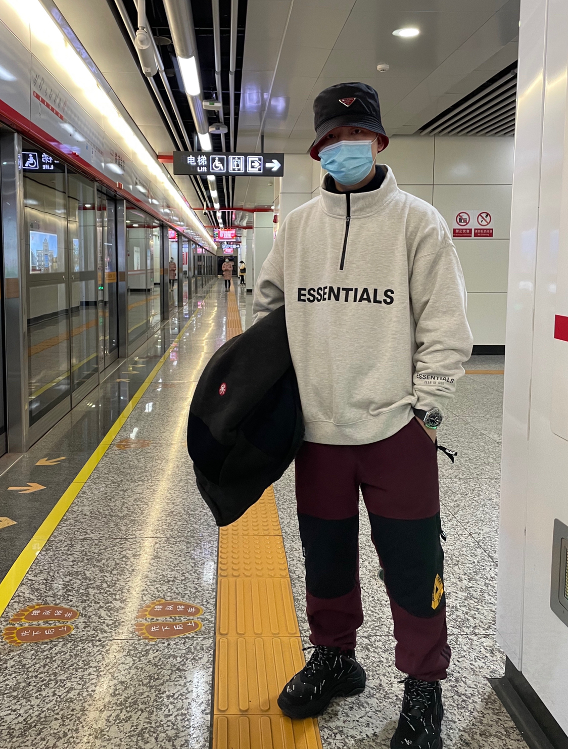 【撞色穿搭】