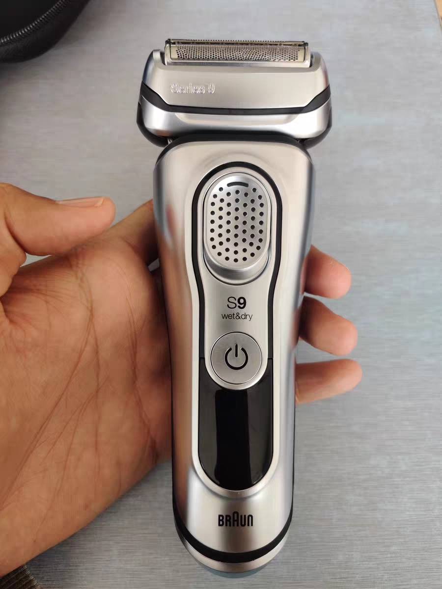 博朗（BRAUN）全新9系9350s刮胡须刀体验