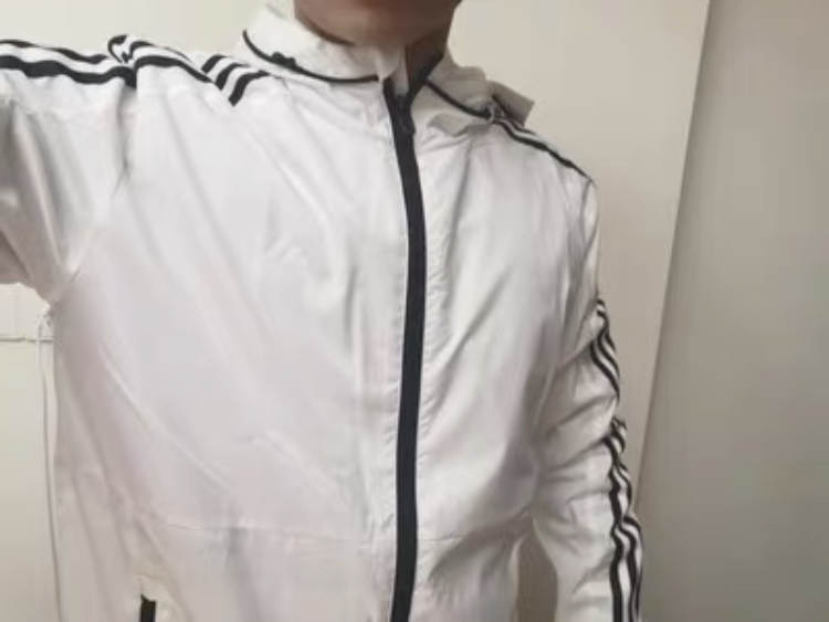 版型很好看！质量也不错！