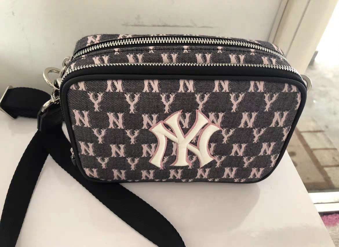 MLB复古老花斜挎包NY单肩包