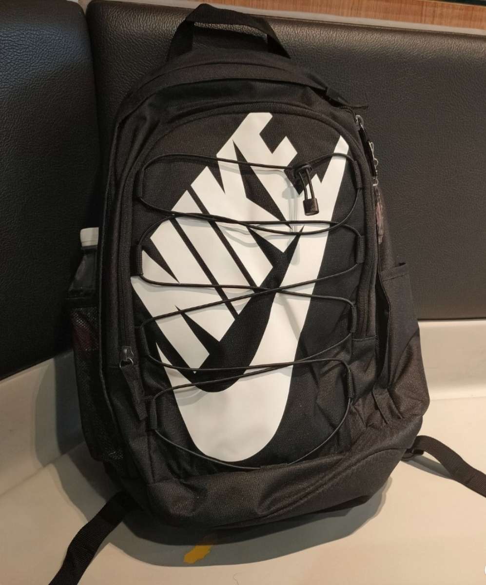 快来种草一款必备双肩包