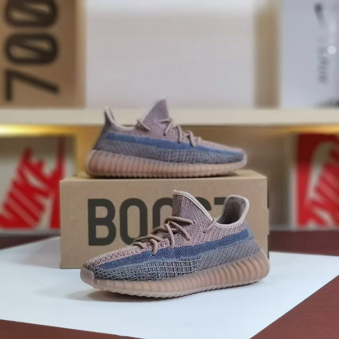 340米真爆Adidas 阿迪达斯 Ye
