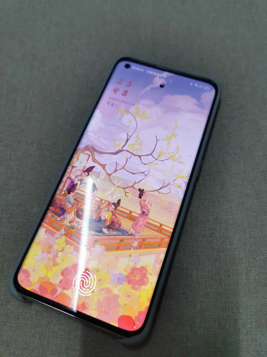 买了这手机也有大半个月，来谈一谈📱的体验