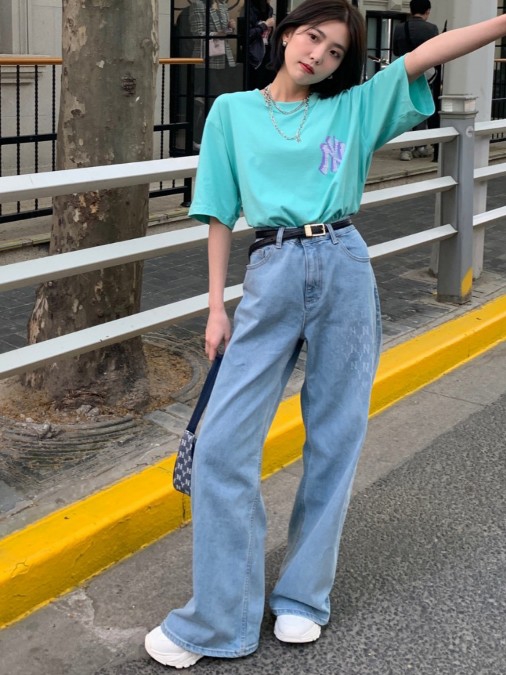 甜甜少女风清爽穿搭