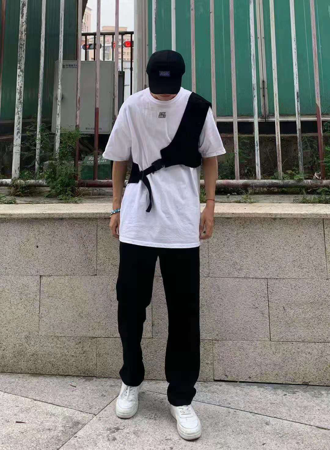 OOTD『今日街拍』
创意上衣t➕简约款