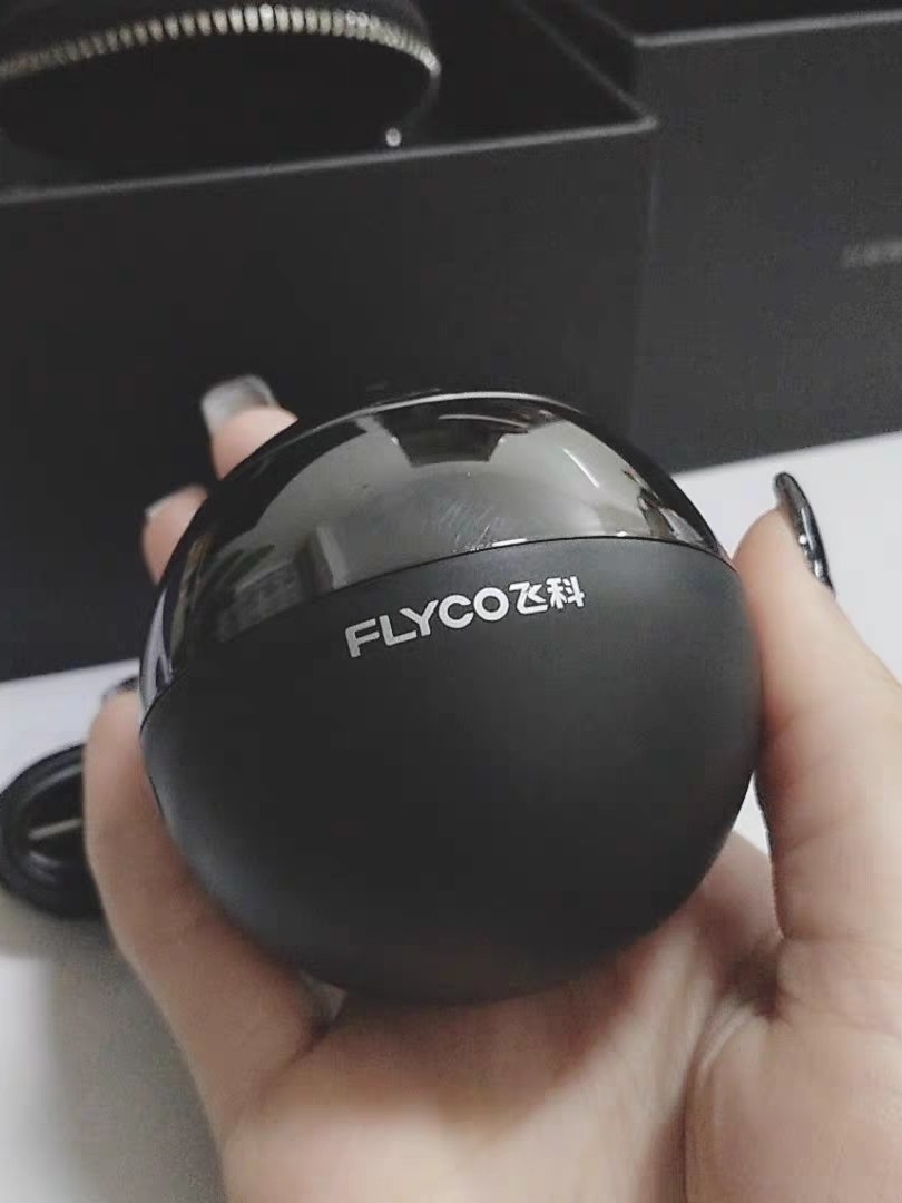 飞科（FLYCO）酷玩小星球 FS201电动剃须刀入手体验