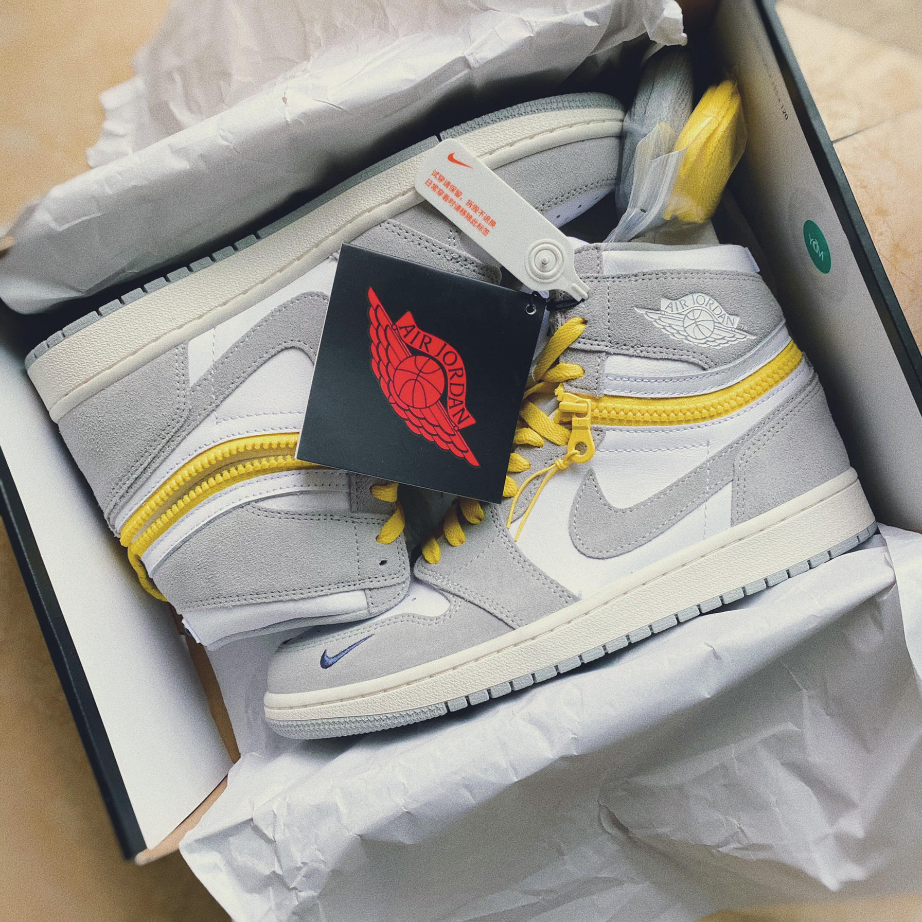 可玩性巨高,保持新鲜感的 Jordan 1 switch