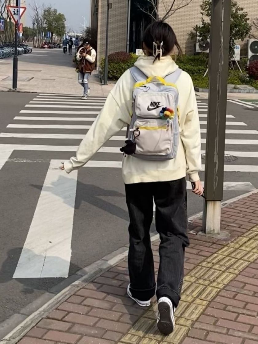 Nike运动双肩包分享