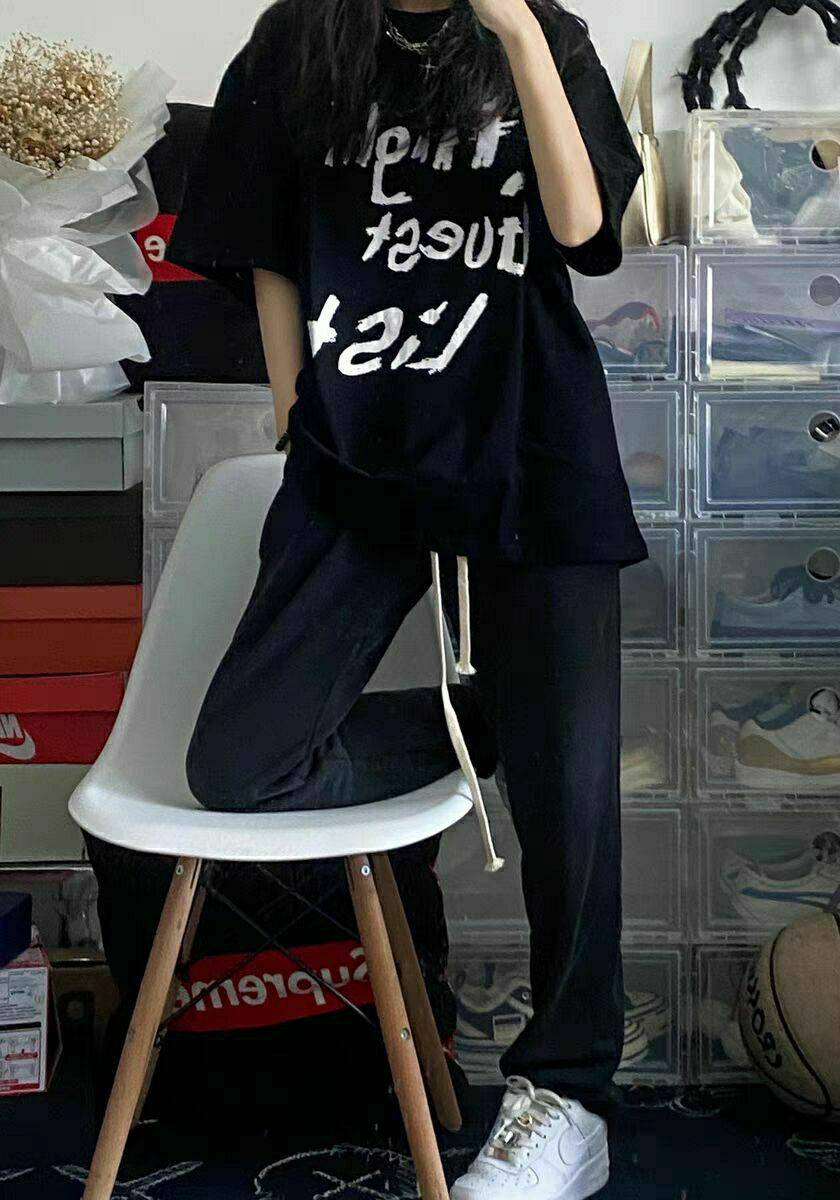 A chock 基础款运动裤穿搭