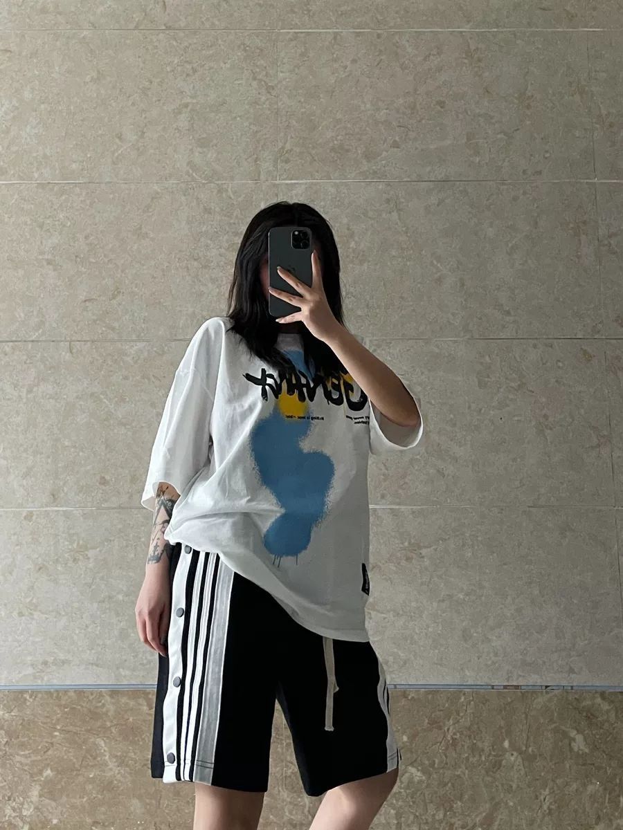 排扣短裤