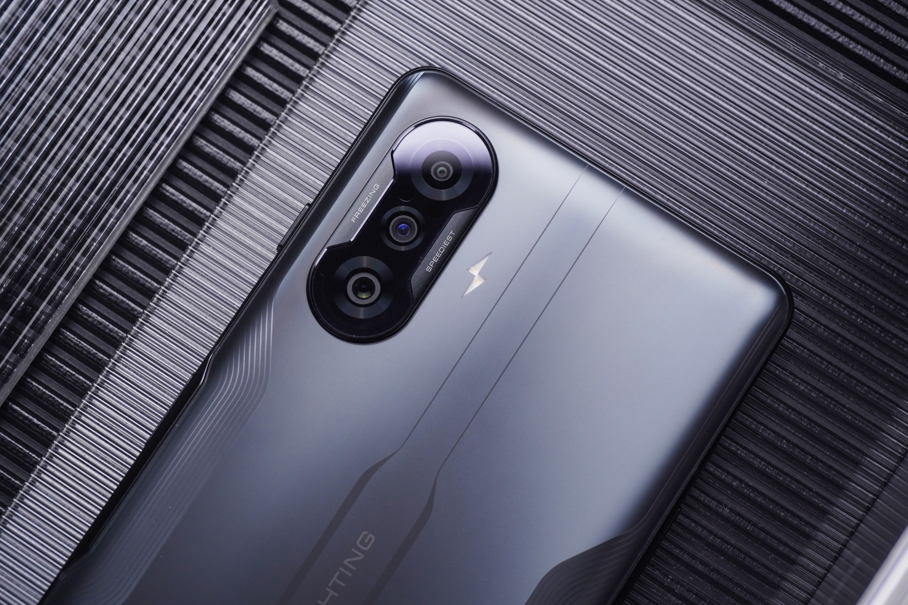 Redmi K40 Gaming 可太猛了