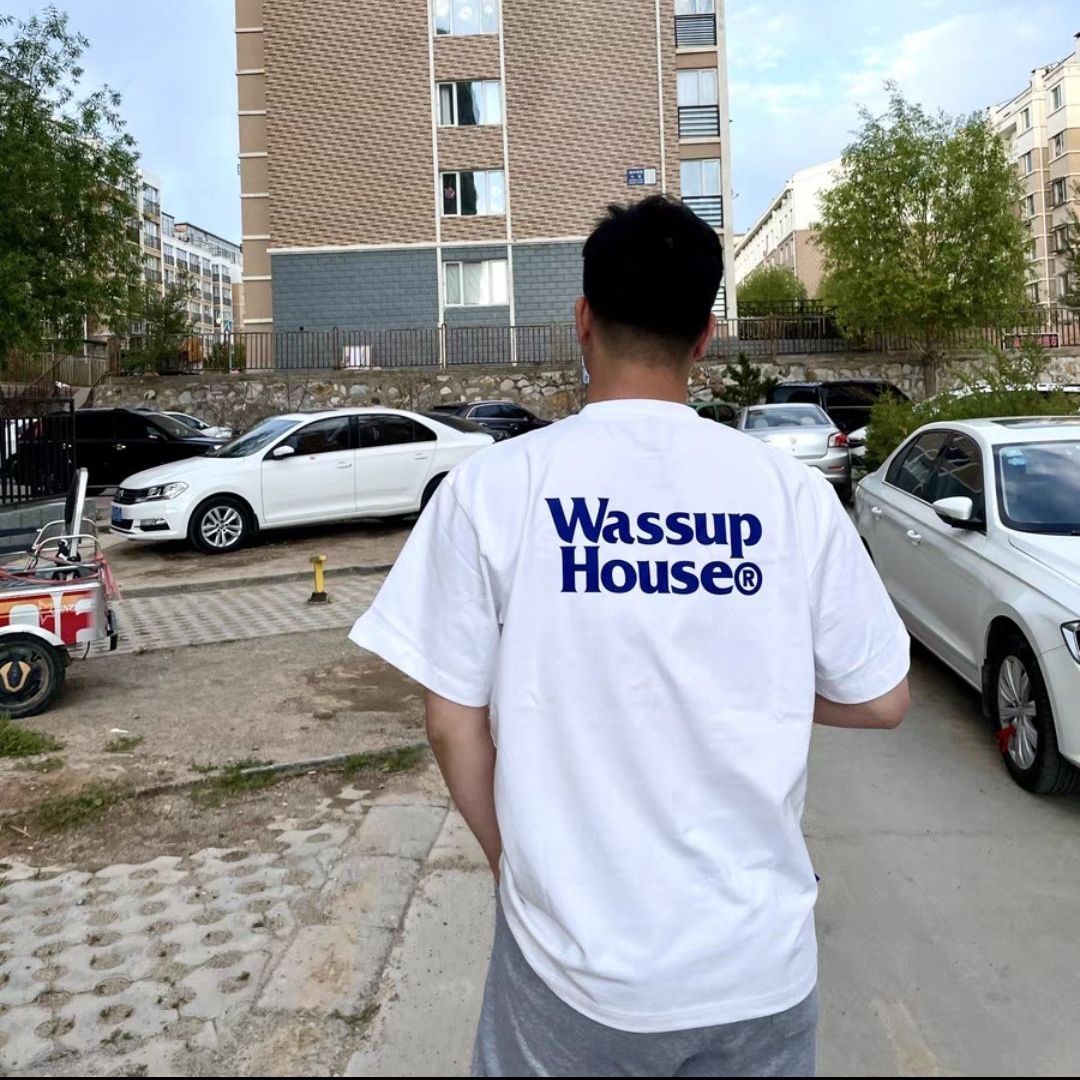 白色的T恤，超级百搭