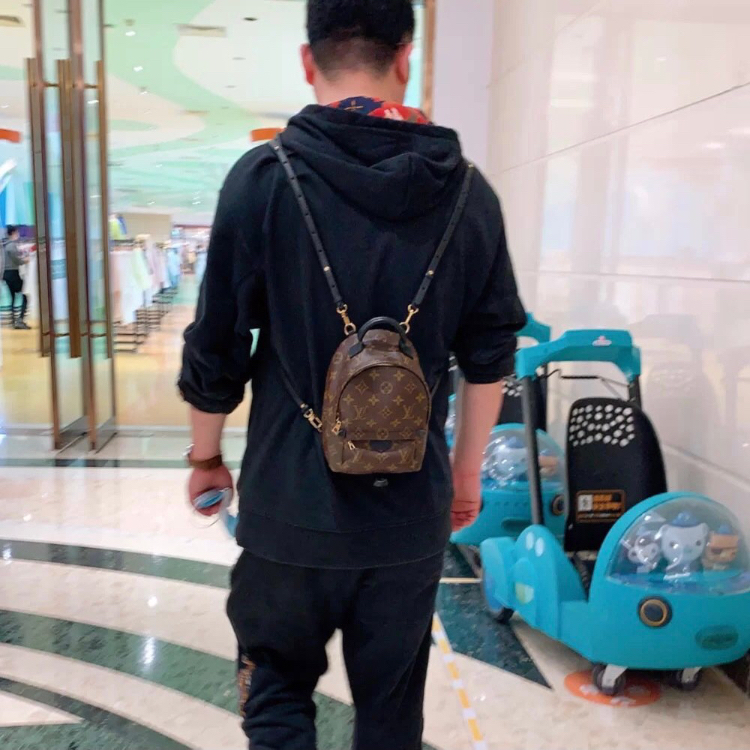 轻奢双肩包推荐