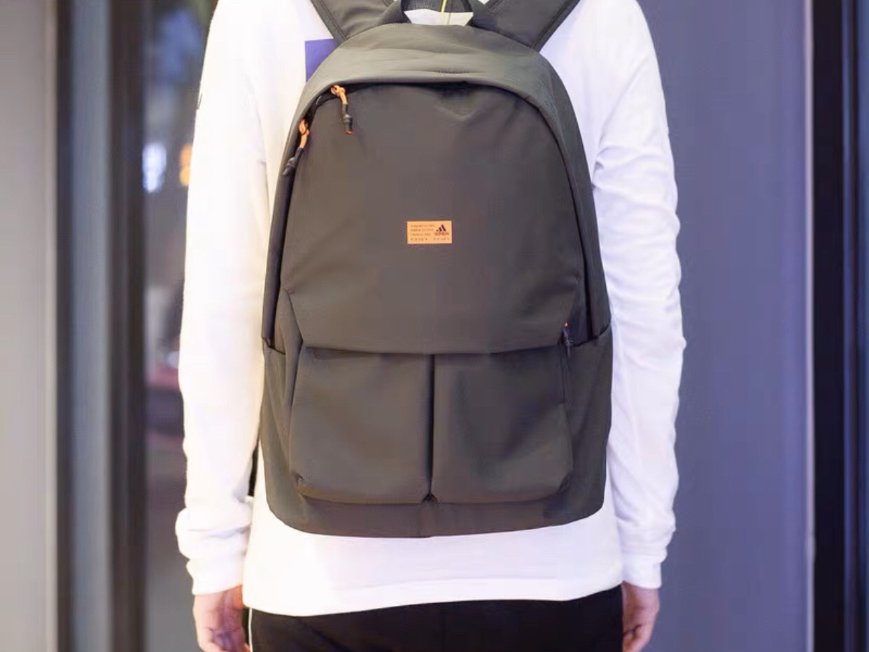 adidas/阿迪达斯 Clas Bp Winter 运动双肩背包  分享