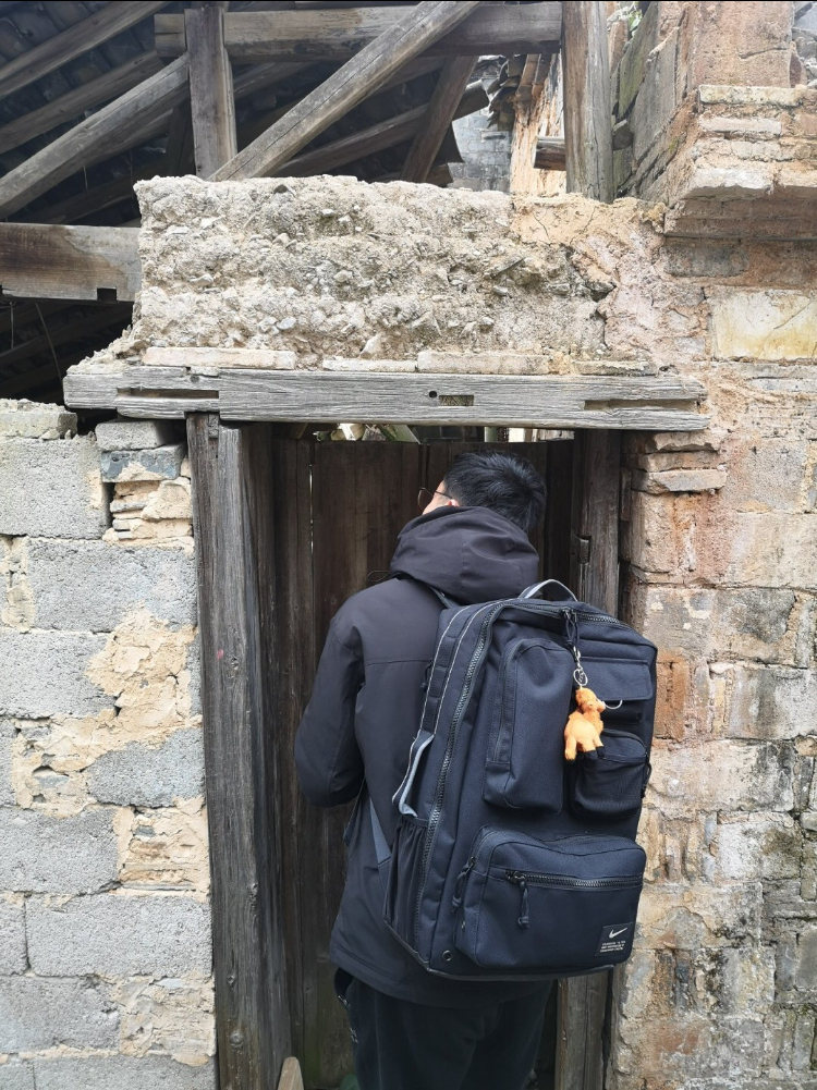 运动旅游双肩包推荐