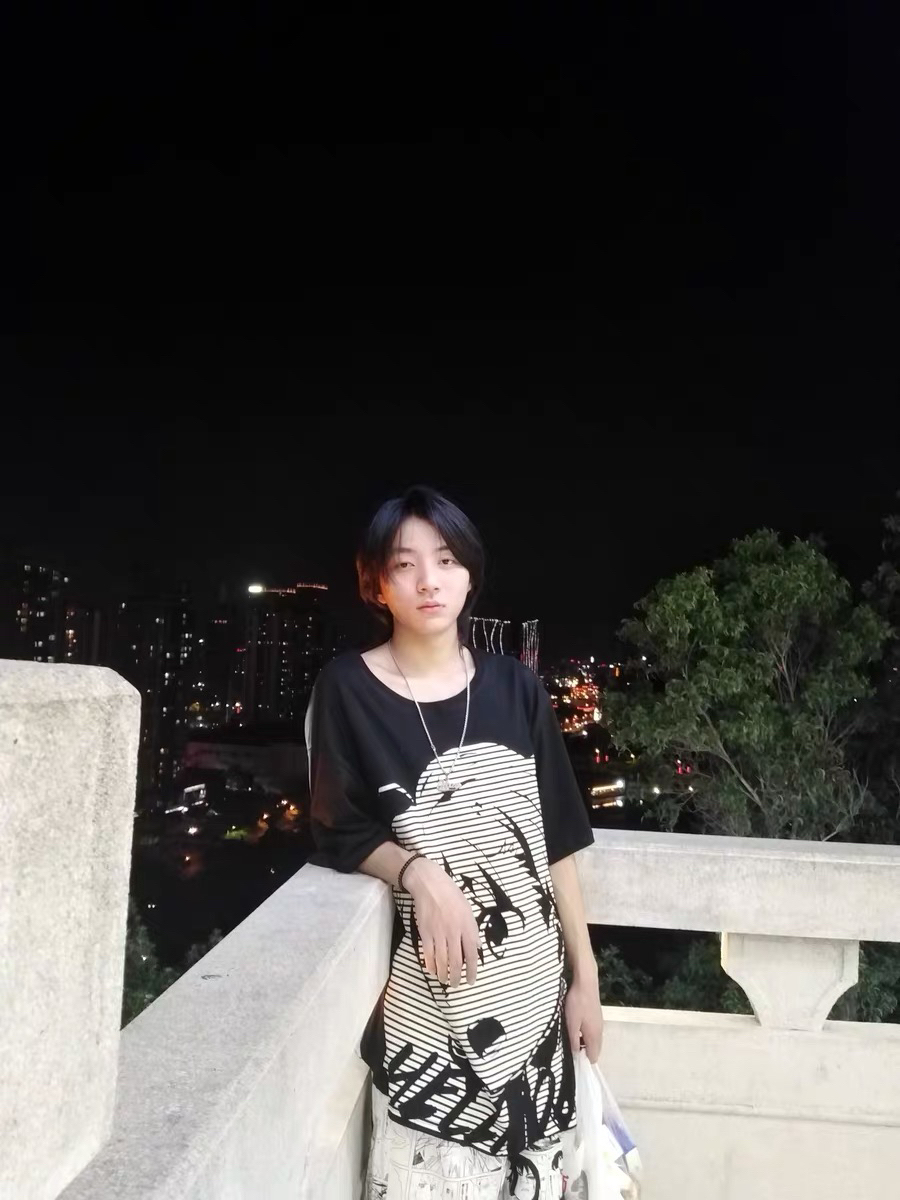 HELIPORT 显白干净穿搭