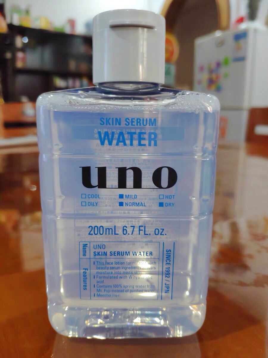 Uno 男士滋润精华爽肤水 推荐