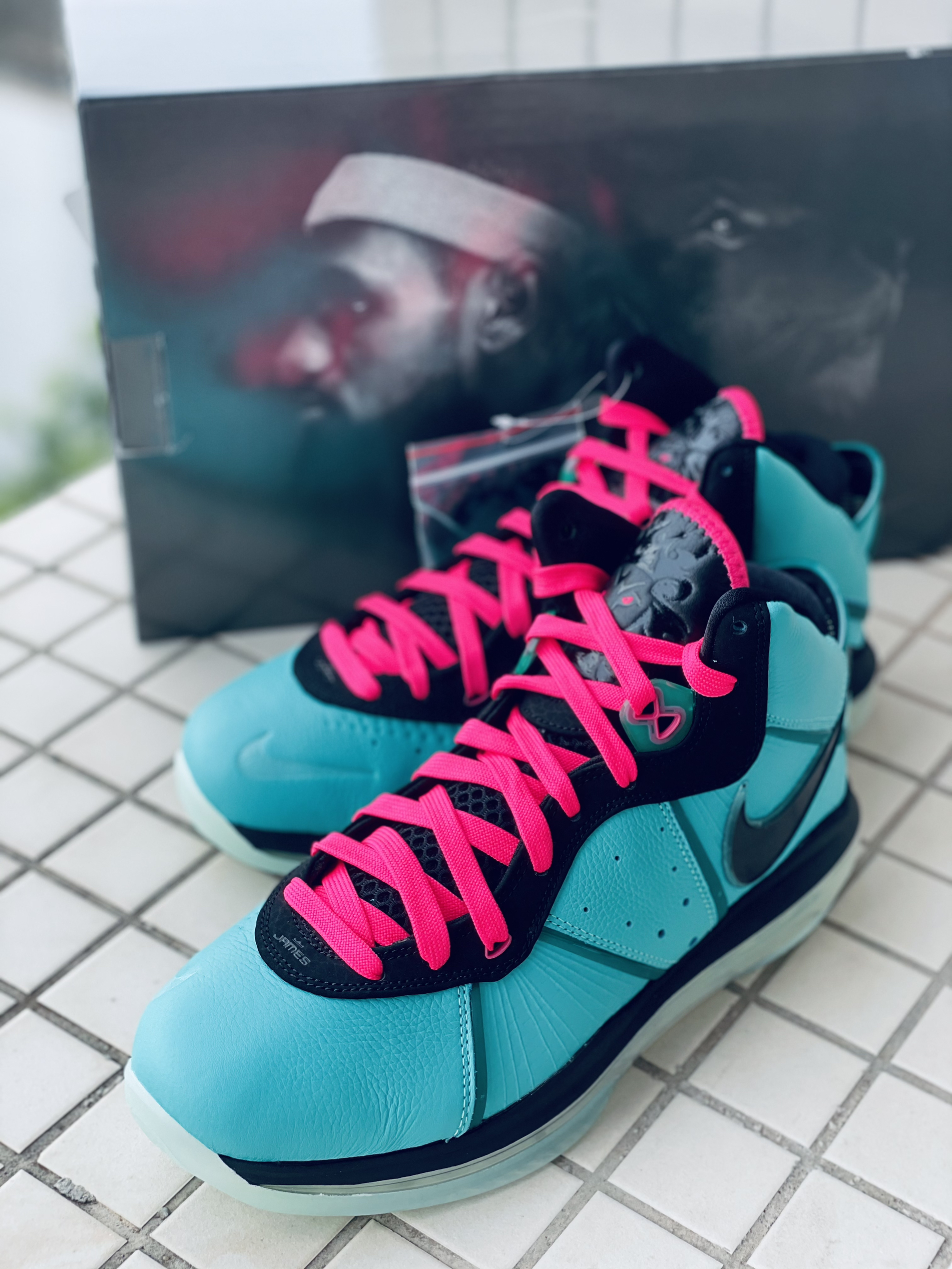 Lbj8蓝海岸 躲都躲不过的经典配色