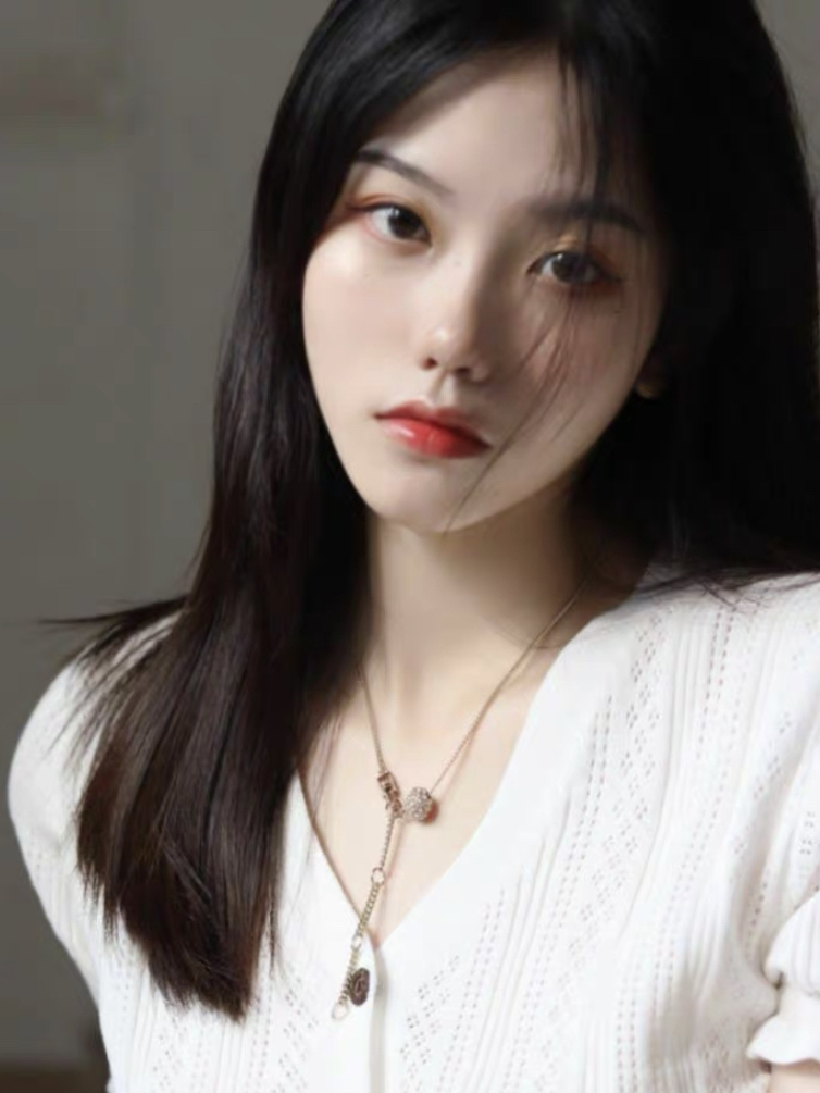 高冷女孩👧今日推荐