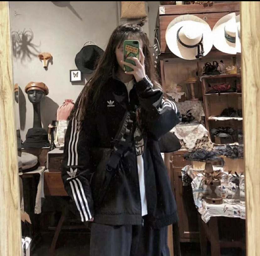 adidas 夹克