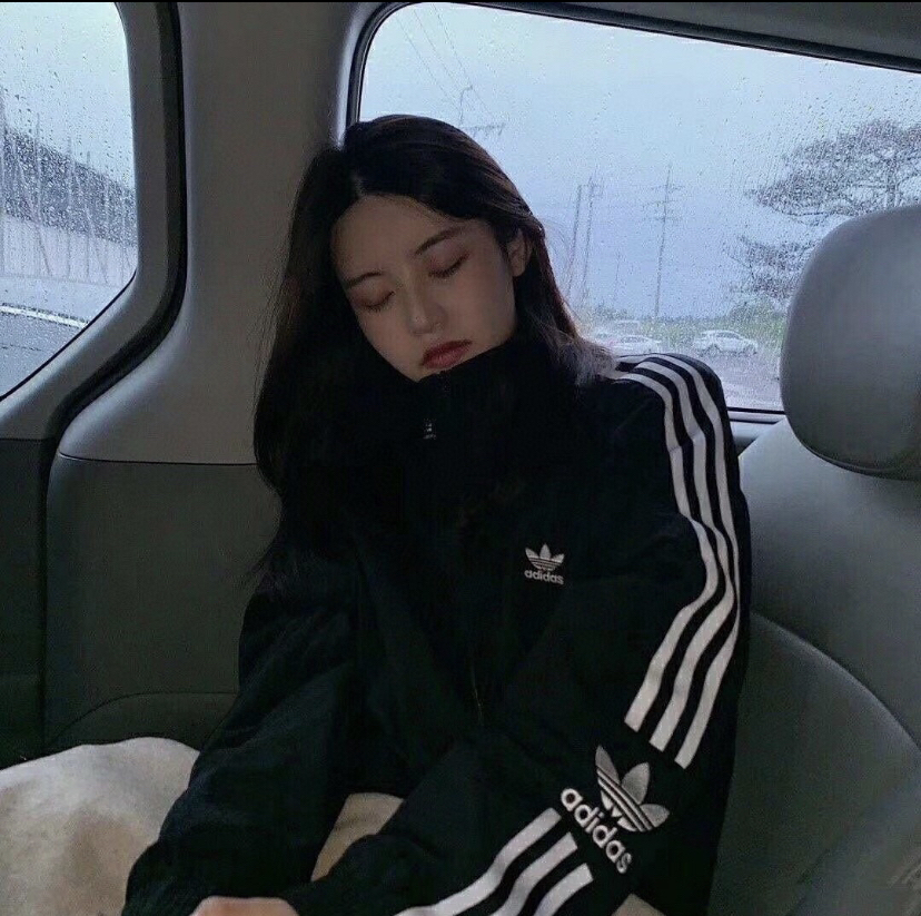 adidas 夹克