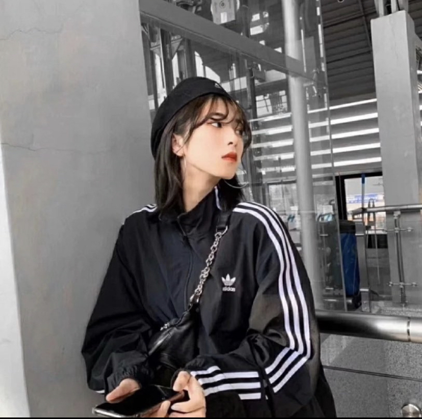 adidas 夹克