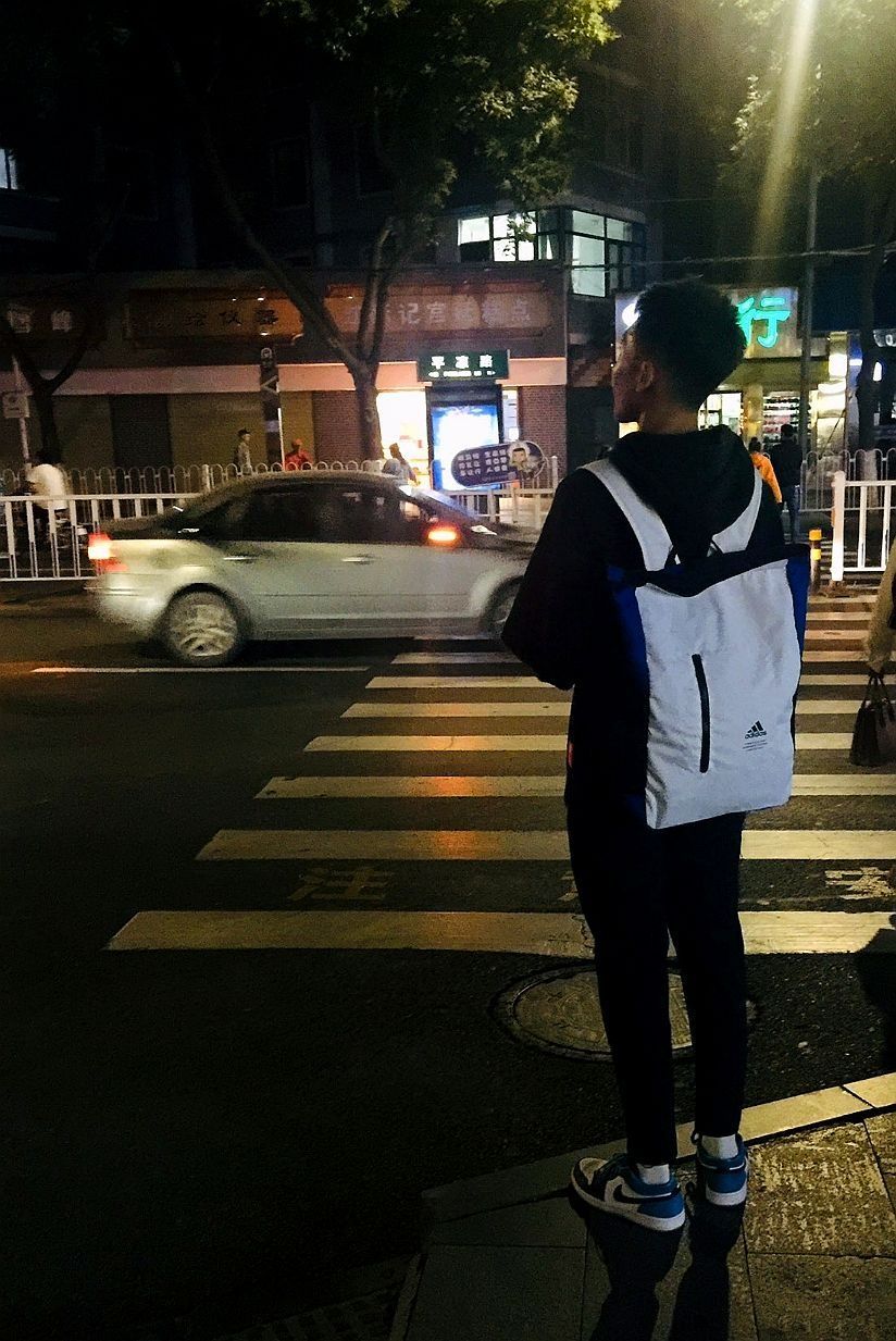Adidas 经典TOP-ZIP双肩包来啦✨✨