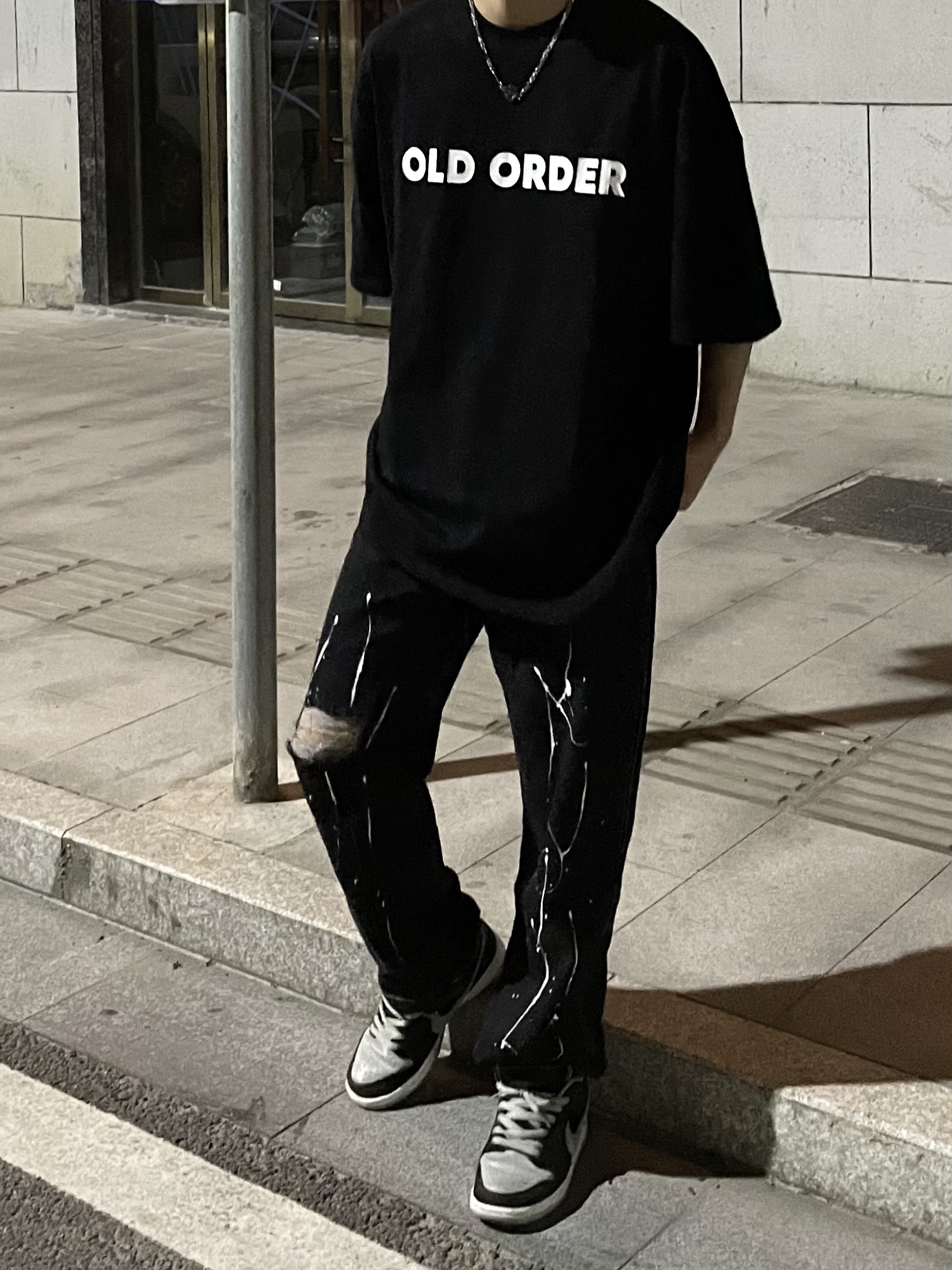 OOTD｜到你家楼下了｜下来一起散步